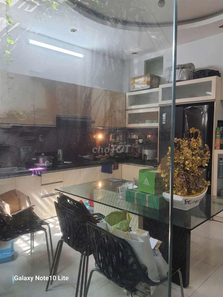 Bán Nhà 4 lầu Mặt Tiền Đường Phú Thuận Quận 7, Dt 5x20m Giá 13.5 tỷ