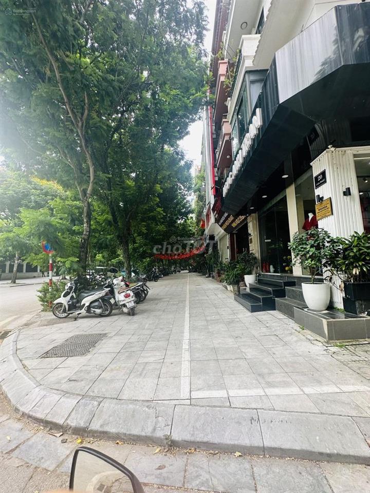 Bán nhà mặt phố KBT 6,5 tầng Phó Đức Chính xây mới