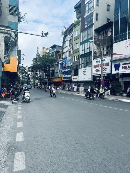 Bán Nhà Tọa Lạc Mặt Phố Thái Thịnh, Kinh Doanh Sầm Uất, 120mx 8,5 Tầng