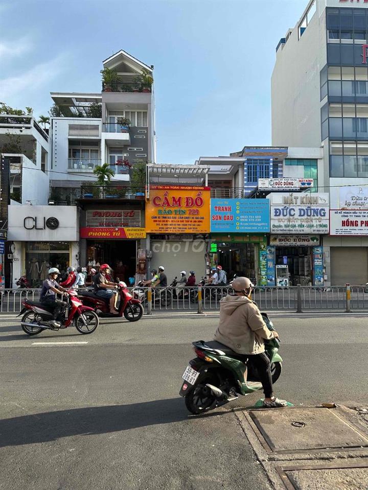 Nhà mặt tiền Trường Chinh Tân Bình
