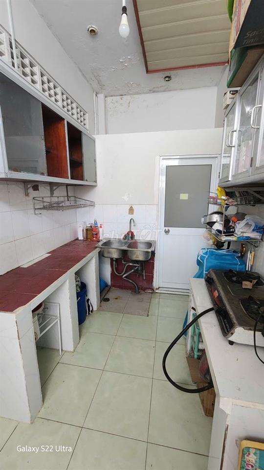 Phòng trọ 20m gần ĐH Văn Lang, trường Bồi Dưỡng Chính Trị