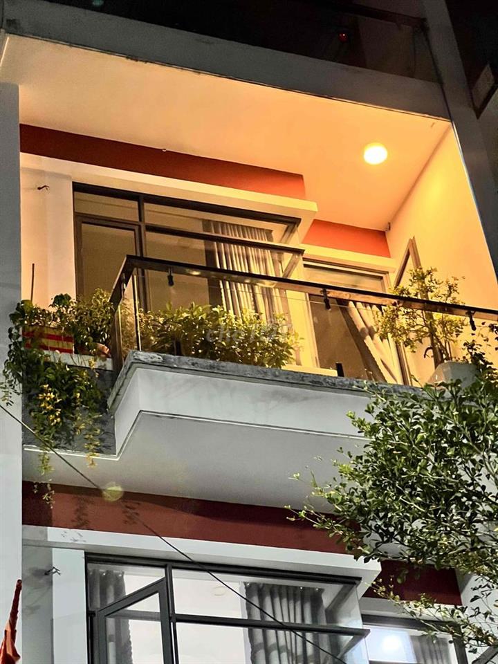 phòng trọ , có cho ở ghép , giờ giất tự do sinh hoạt như ở nhà mình