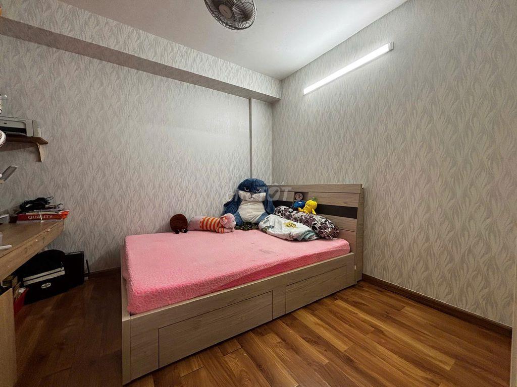 BÁN NHANH CH EHOME5