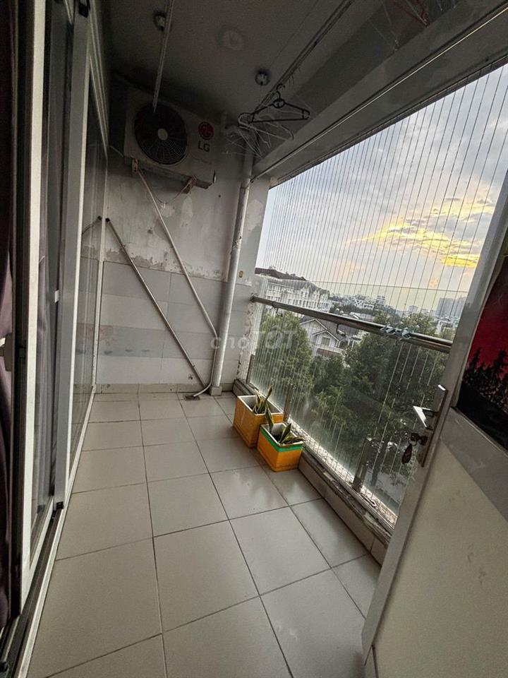 BÁN NHANH CH EHOME5