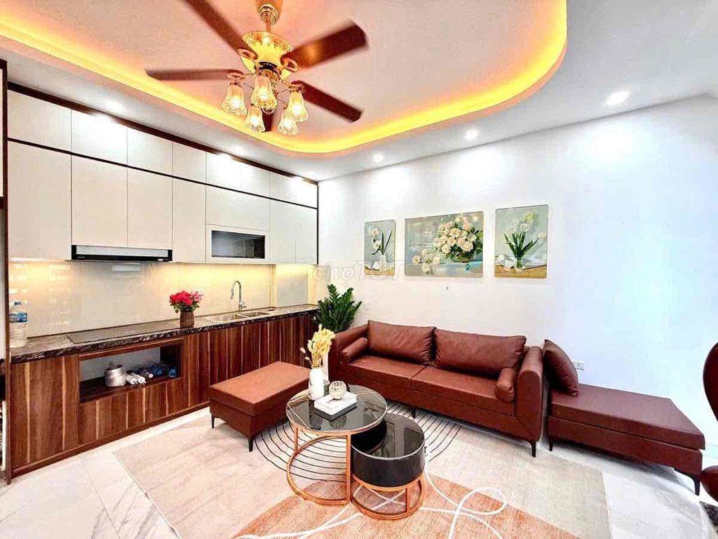 Cho thuê nhà 9tr Vân Canh 5 tầng 3PNKK full nội thất - ở ngay