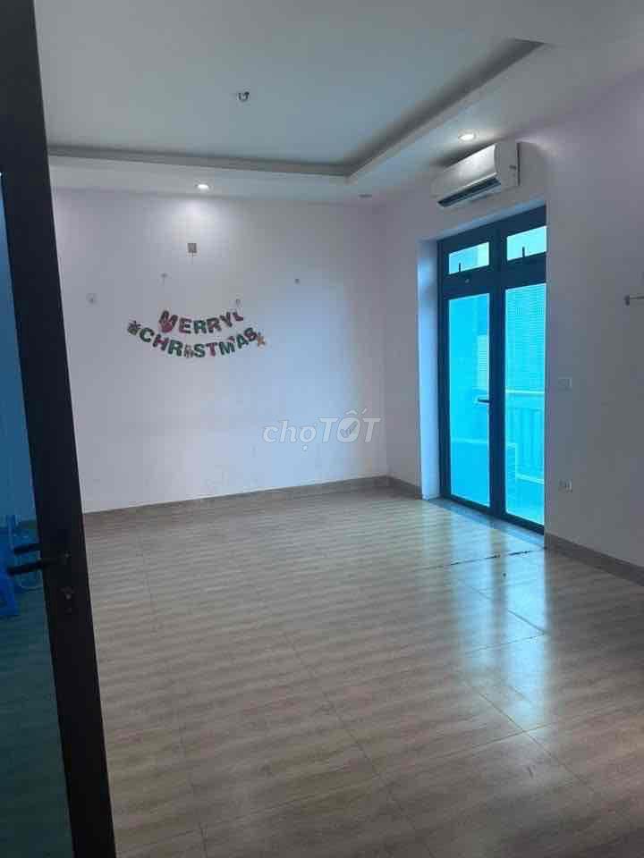 Cho thuê nhà lô góc, ô tô tránh Trịnh Văn Bô Vân Canh