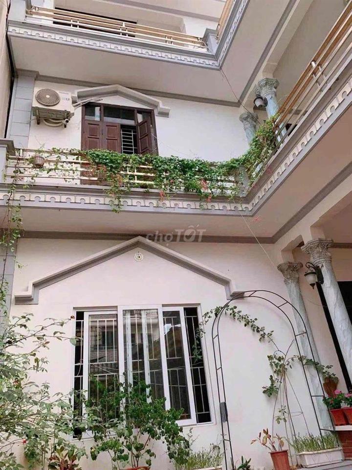CHO THUÊ NHÀ 7,5tr  DI TRẠCH, NHỔN 110M 3 TẦNG 4PN🔥