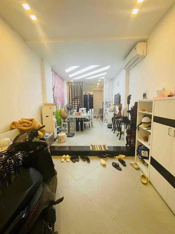 CHO THUÊ NHÀ LẠC LONG QUÂN 40M 5 TẦNG 3PNKK FULL ĐỒ
