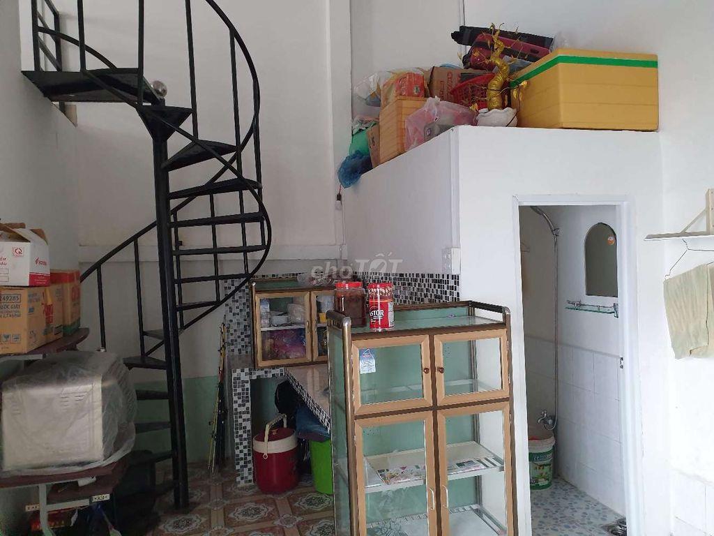 CHO THUÊ NHÀ 1T1L HẺM 24 CÁCH MT LÝ TỰ TRỌNG 15M THÔNG QUA H.XÁNG THỔI