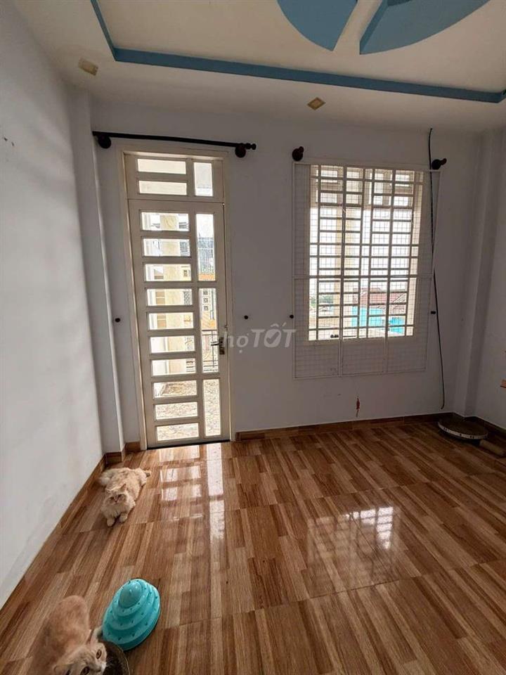 bán nhà số 100 đường số 14 đúc 4 tầng mái bê tông cốt thép 
