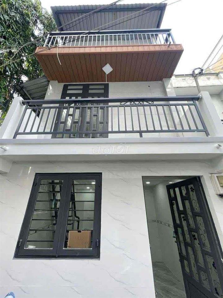 bán nhà 2 lầu lê văn quới