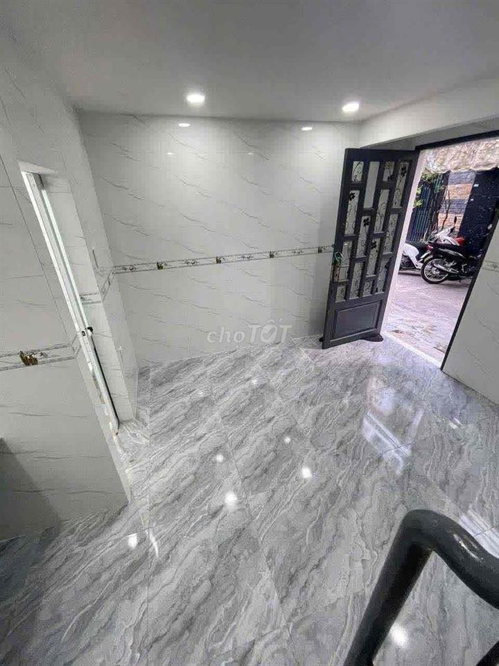 bán nhà 2 lầu lê văn quới