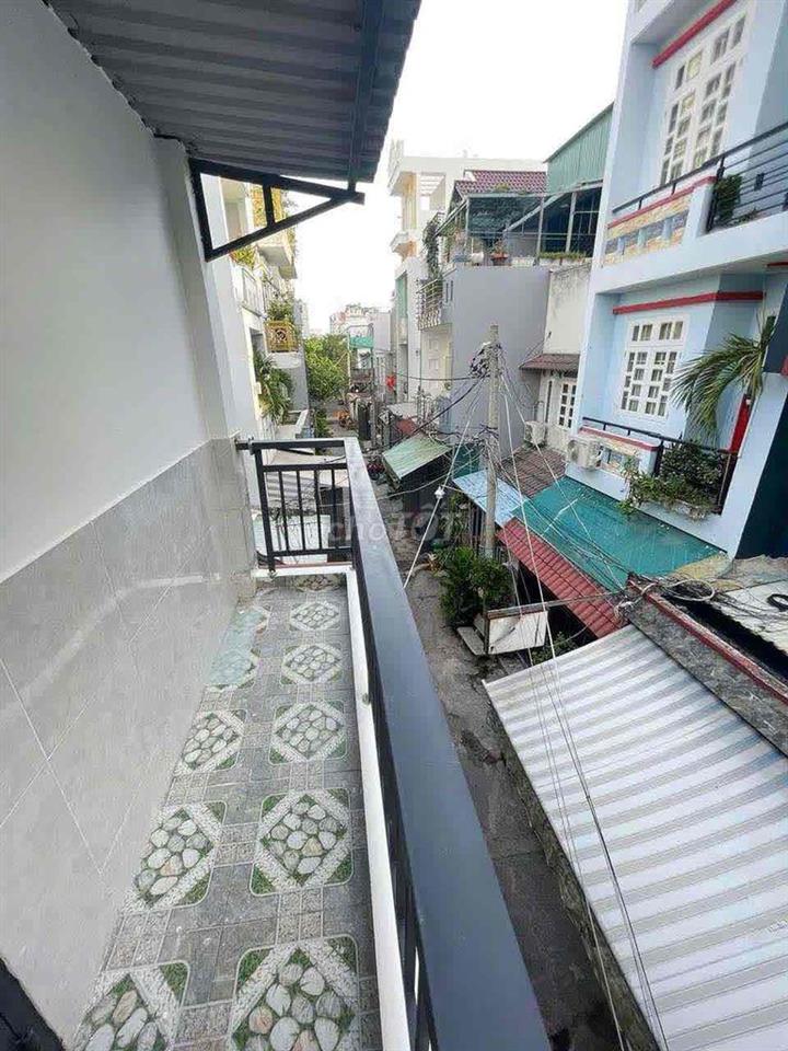 bán nhà 2 lầu lê văn quới