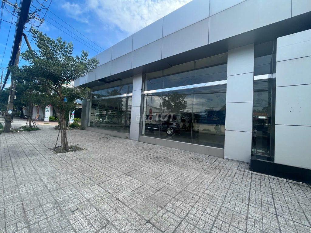 BÁN ĐẤT SHOWROOM Ô TÔ MẶT TIỀN TRẦN HƯNG ĐẠO – LONG XUYÊN- AN GIANG
