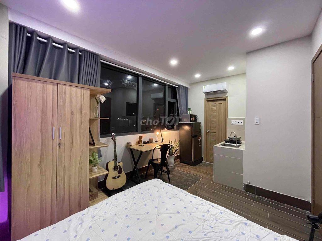 STUDIO ĐI BỘ UTH, FTU2, HUTECH