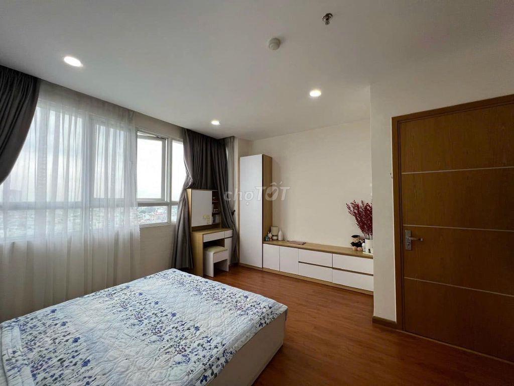 căn hộ Botanic Tower tại số 312 Nguyễn Thượng Hiền, P Đức Nhuận.