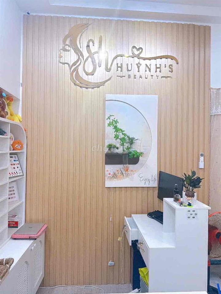 Nhà mặt tiền Huỳnh Văn Bánh