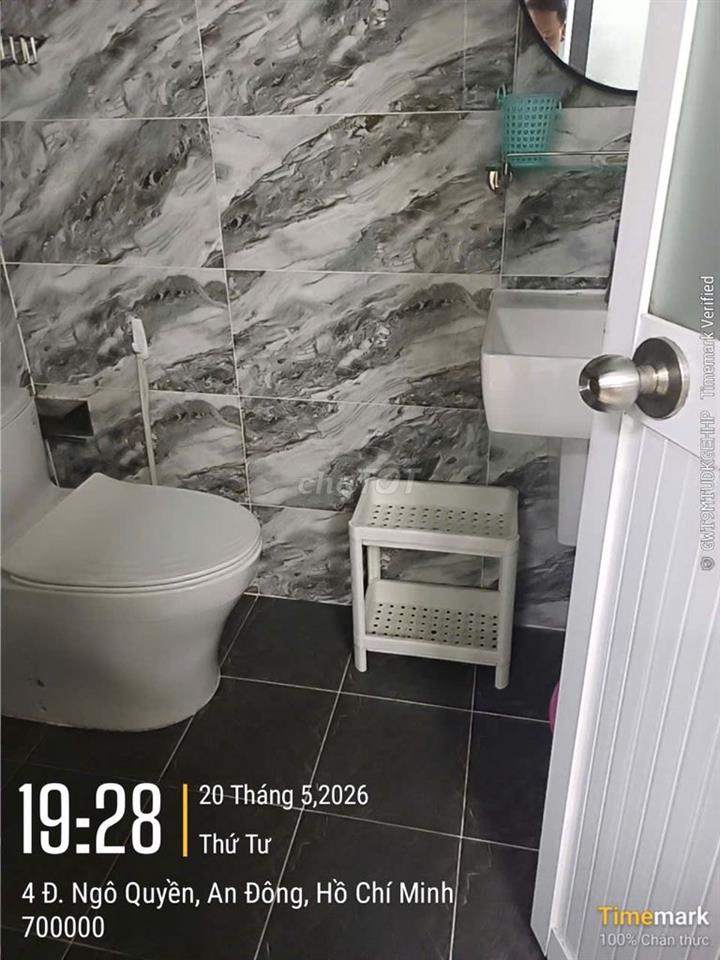 Bán 155 Nguyễn Chí Thanh 55m2 bancong hướng mát
