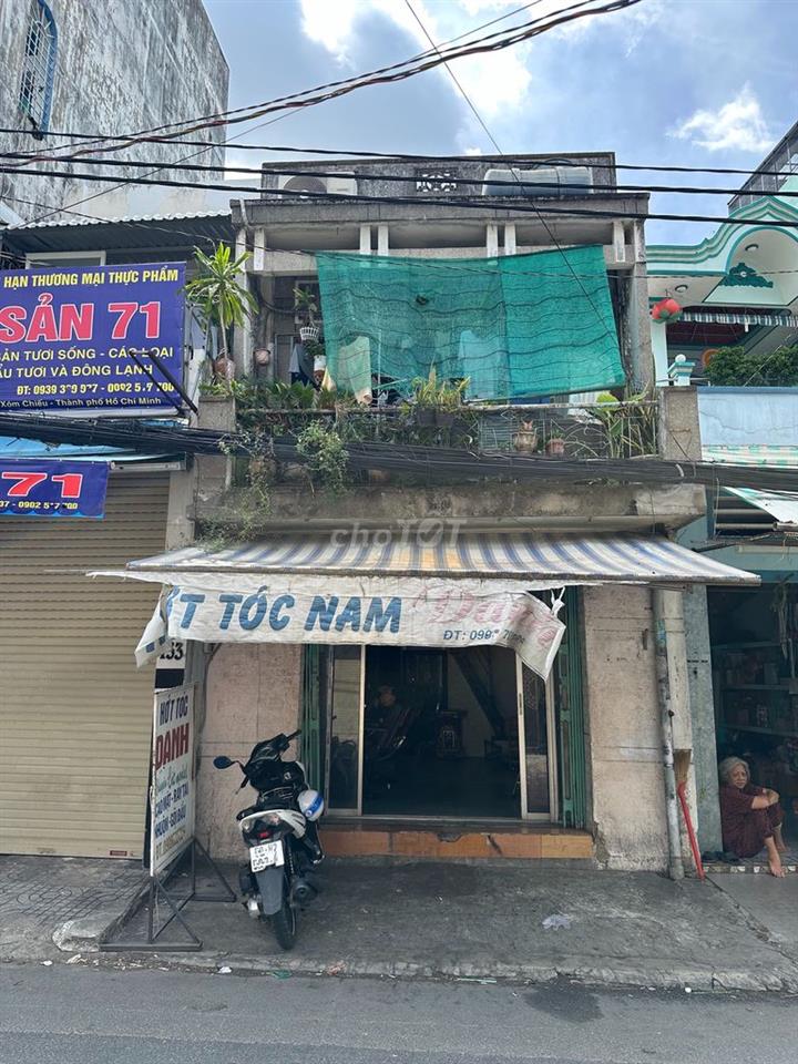 Nhà mặt tiền Xóm Chiếu, Q4 khu kd sầm uất