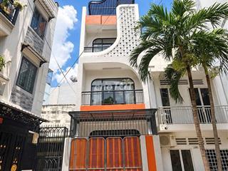 bán nhà 4 tầng 5pn đường thích quảng đức phú nhuận 50m2