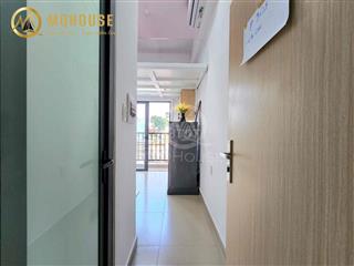PHÒNG DUPLEX BAN CÔNG VIEW BỜ KÈ