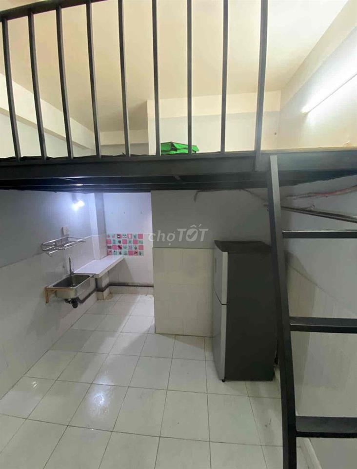 phòng Duplex thoáng mát cách VHU 7p