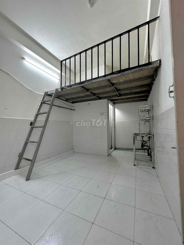 phòng Duplex thoáng mát cách VHU 7p