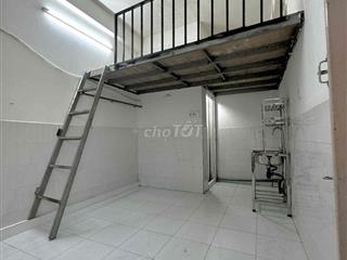 phòng Duplex thoáng mát cách VHU 7p