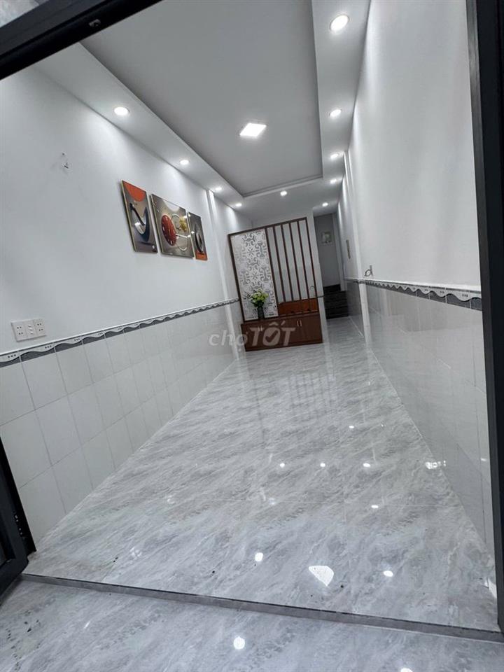 CẦN BÁN GẤP NHÀ ĐƯƠNG LÊ TRỌNG TẤN, NHÀ MỚI ĐẸP
