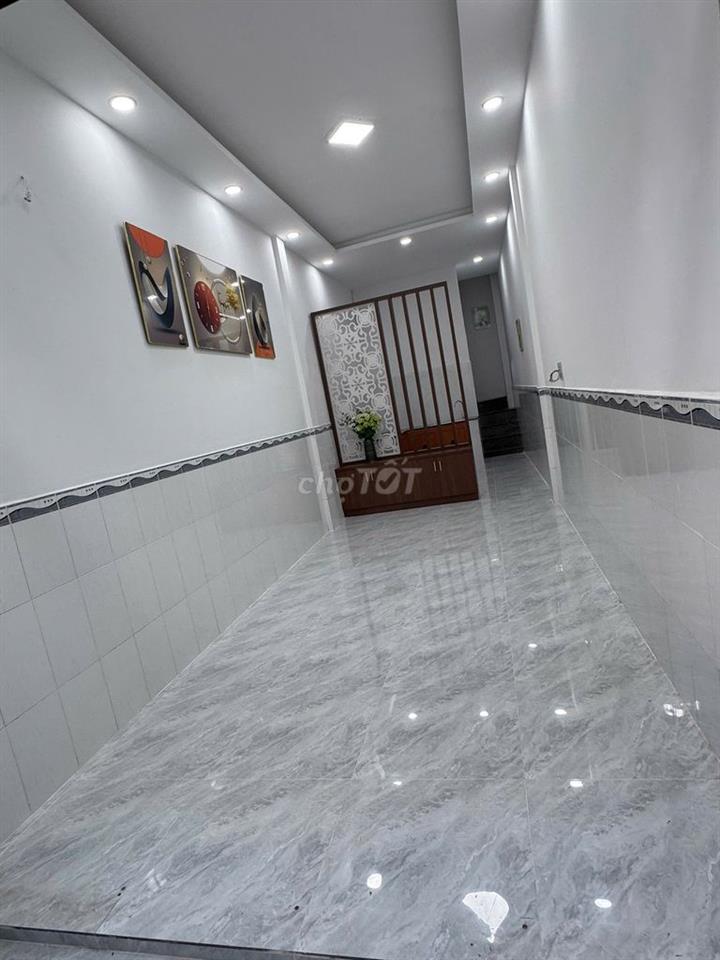 CẦN BÁN GẤP NHÀ ĐƯƠNG LÊ TRỌNG TẤN, NHÀ MỚI ĐẸP