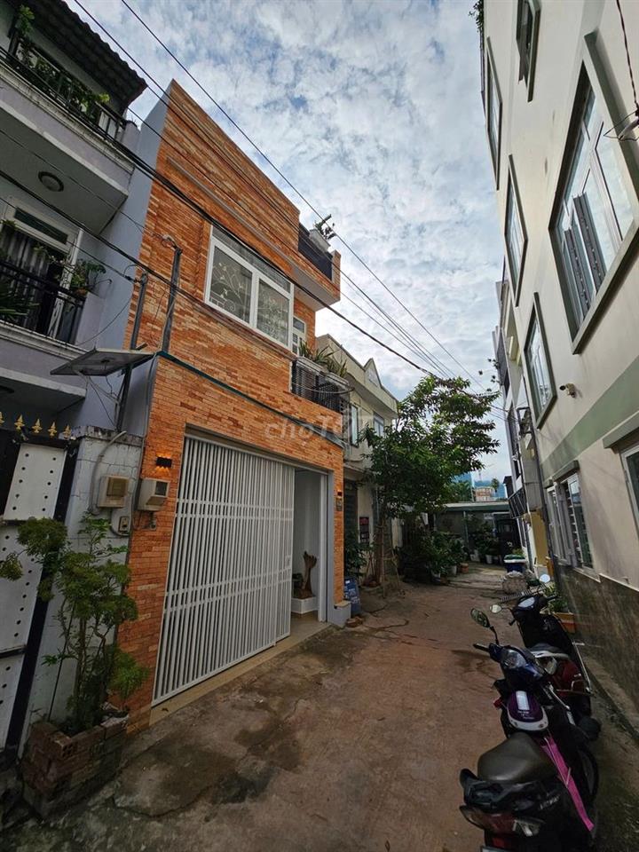 Bán nhà 2 tầng Linh Xuân Thủ Đức, 95.4m2, 3PN/3WC gần Siêu thị Go!