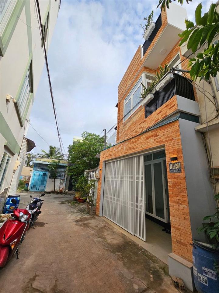 Bán nhà 2 tầng Linh Xuân Thủ Đức, 95.4m2, 3PN/3WC gần Siêu thị Go!