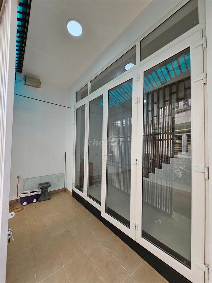Bán nhà 2 tầng Linh Xuân Thủ Đức, 95.4m2, 3PN/3WC gần Siêu thị Go!