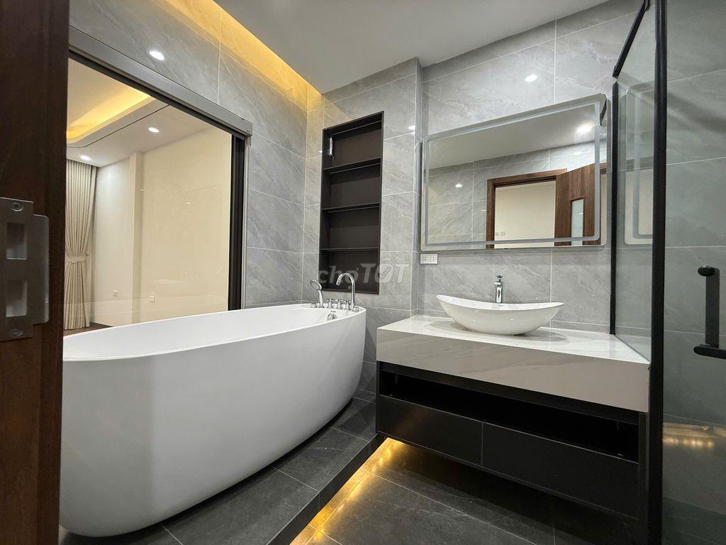 HÀNG VIP THÁI HÀ – 45M² x 6,5 TẦNG – GIÁ 25,5 TỶ