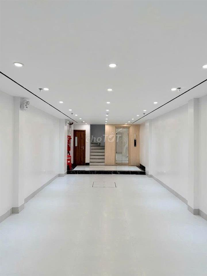 Cho thuê nhà tại ngõ 80 Trần Duy Hưng, ô tô vào nhà 70m2x7 tầng