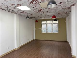 Cho thuê sàn VP, Spa, Lớp học tại Chùa Láng 100m2 chỉ 17tr