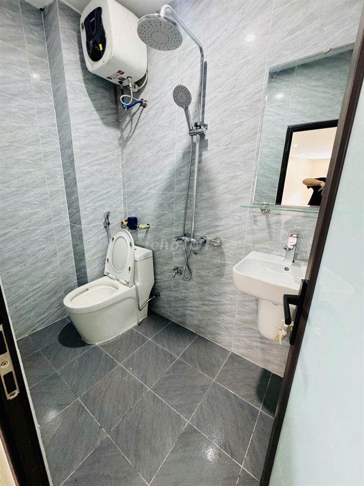 CHO THUÊ CĂN HỘ MỚI KHAI TRƯƠNG CỬA SỔ TẠI NGỌC TRỤC