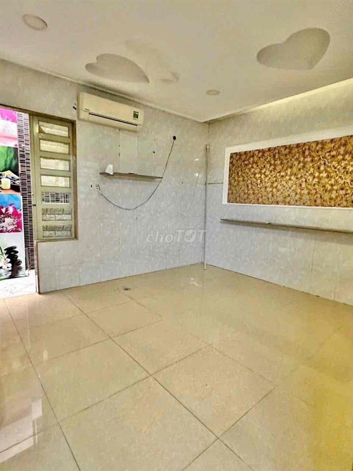 Nhà thuê nguyên căn mặt tiền hẻm thông