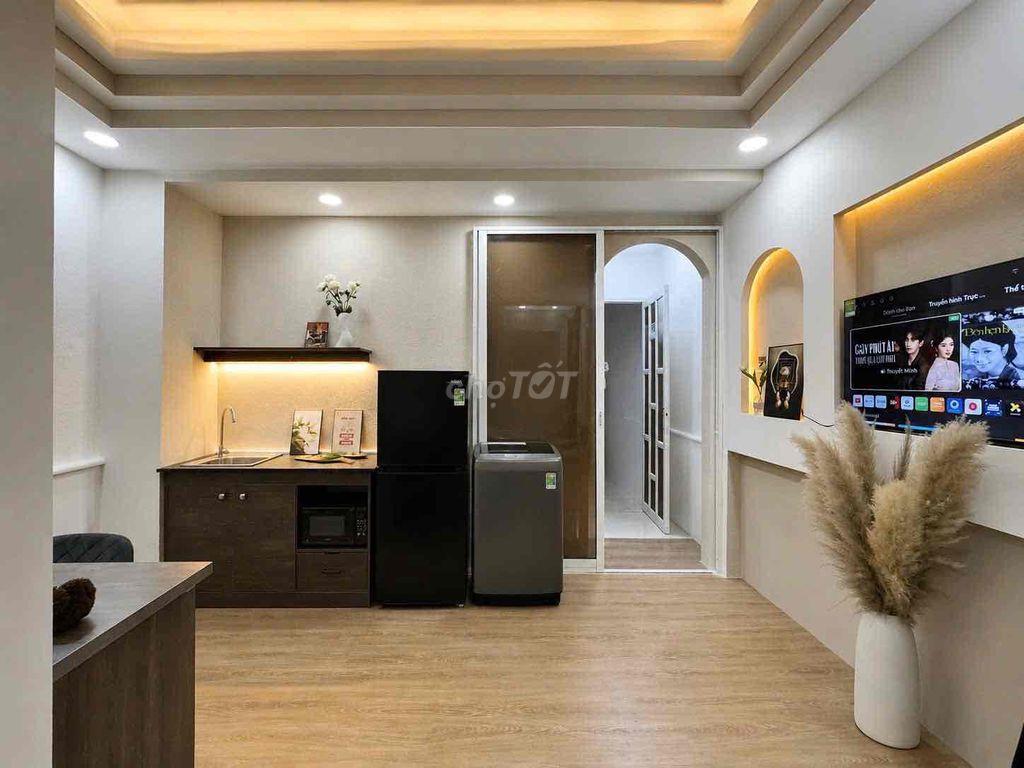 1PN NGAY SÂN BAY FULL NT