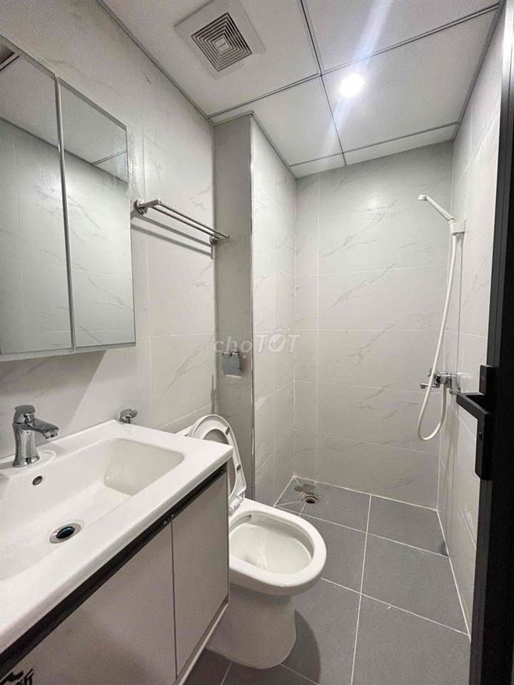 Phòng full nội thất gần FPT và Đại học Công nghệ Đông Á