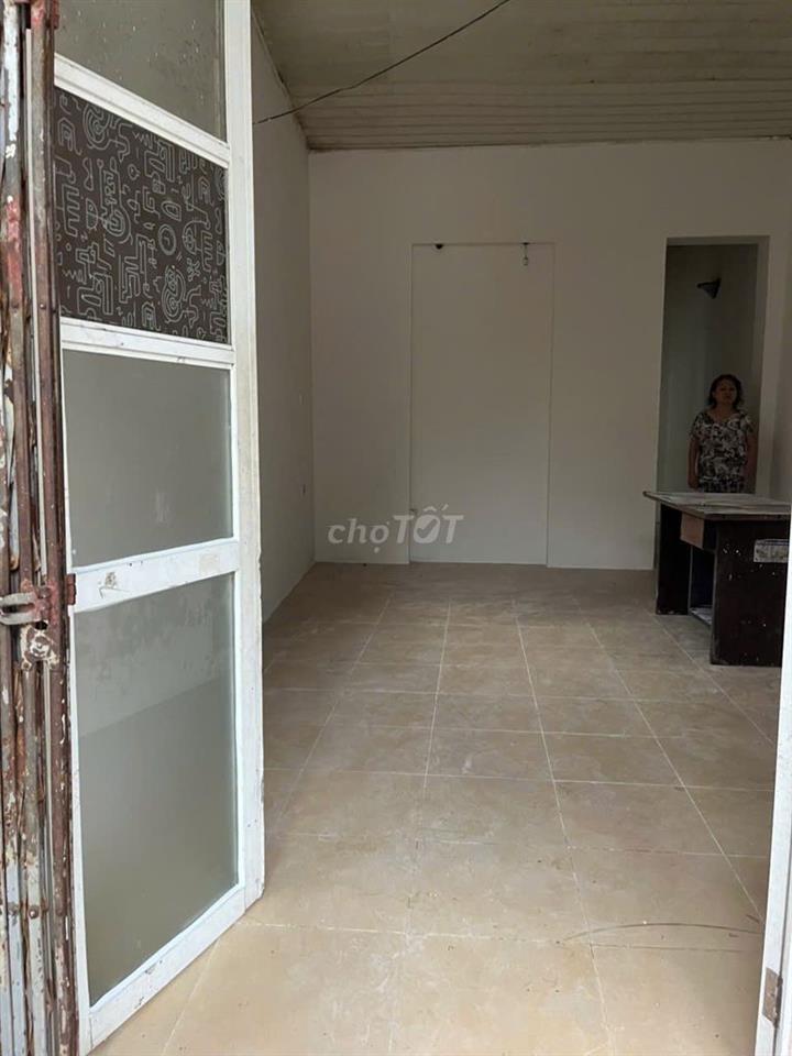 Cho thuê nhà Ngõ 3 Cầu Bươu (ngõ ô tô) - Phan Trọng Tuệ 70m khép kín