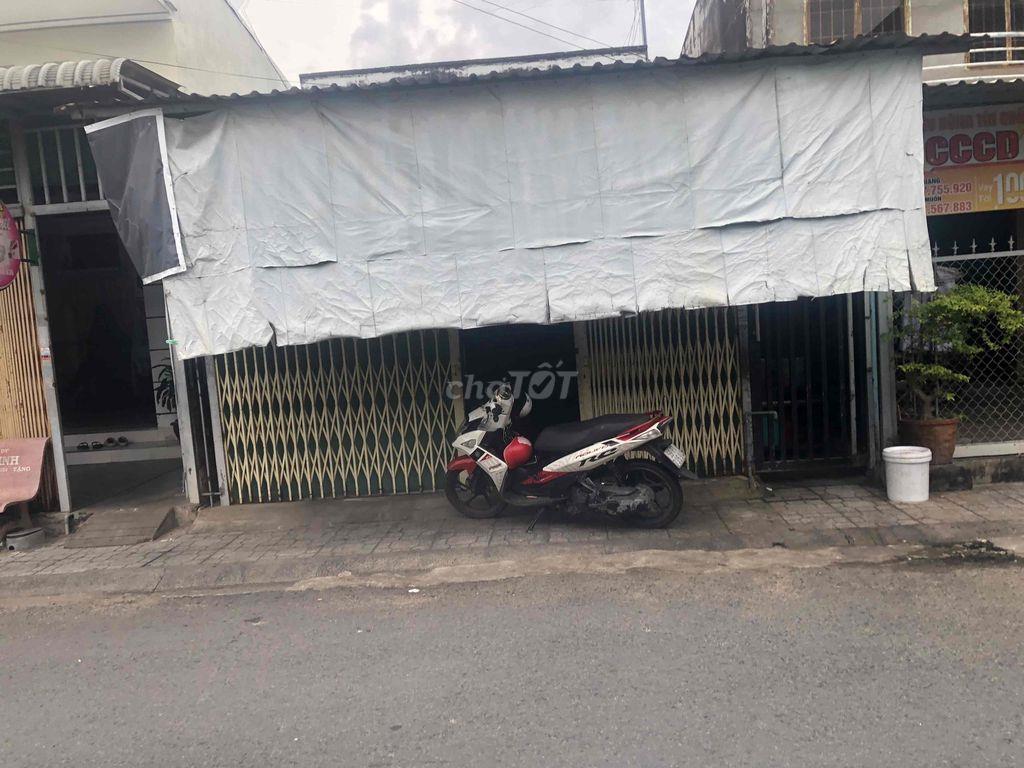 bán Nhà 2 Mặt tiền trước sau
