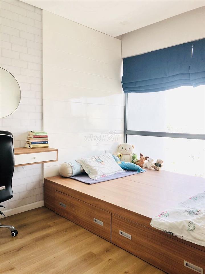 Bán căn hộ chung cư B1 Trường Sa, 50m2, 2pn, 2wc, 3.55 tỷ, có sổ hồng.