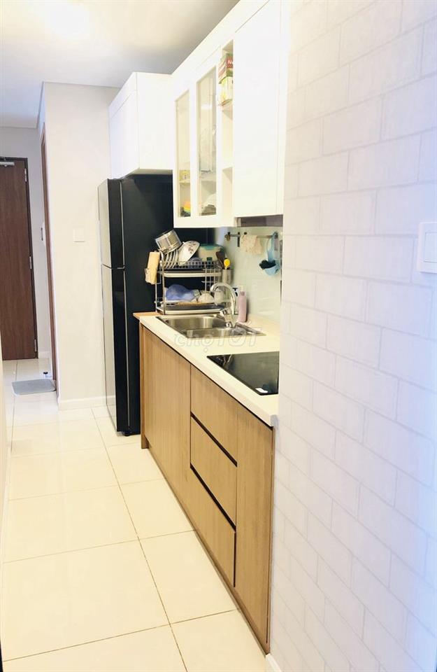 Bán căn hộ chung cư B1 Trường Sa, 50m2, 2pn, 2wc, 3.55 tỷ, có sổ hồng.
