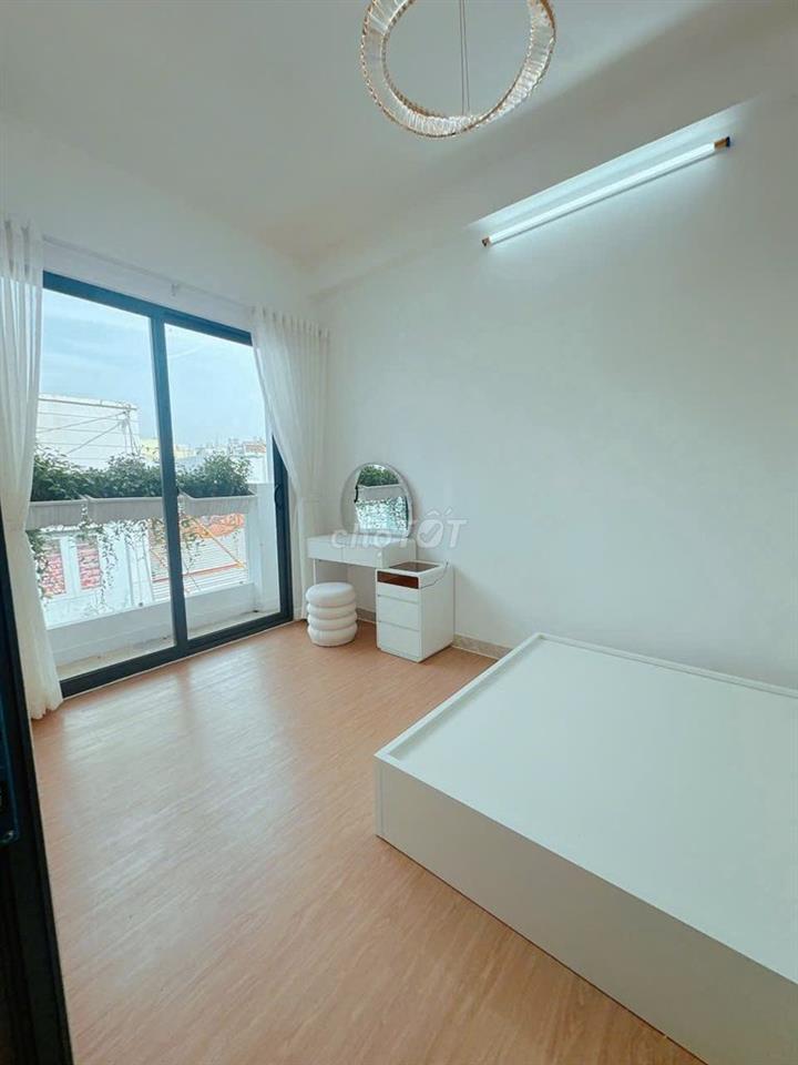 Nhà mới Duy Tân, Phú Nhuận, 28m², 4PN, 120m² sàn, 5,8 tỷ