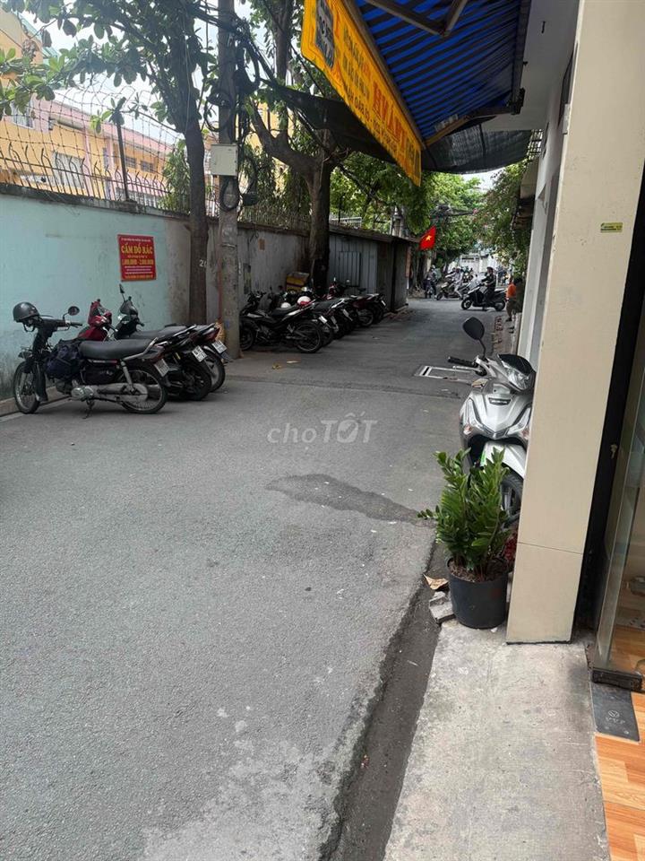 100tr Sang nhượng gấp spa đang hoạt động tốt mới mở dc 2 tháng