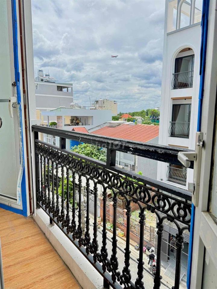 STUDIO BAN CÔNG FULL NỘI THẤT - MÁY GIẶT RIÊNG