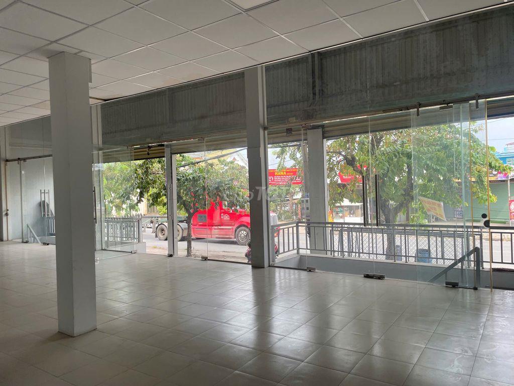Cho thuê MB 15 x 10m, Hầm + trệt + Lững, mới, 35tr