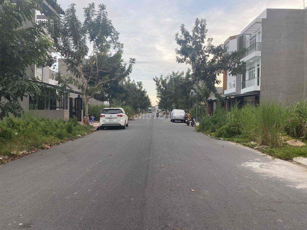 BÁN NHÀ HOẶC CHO THUÊ