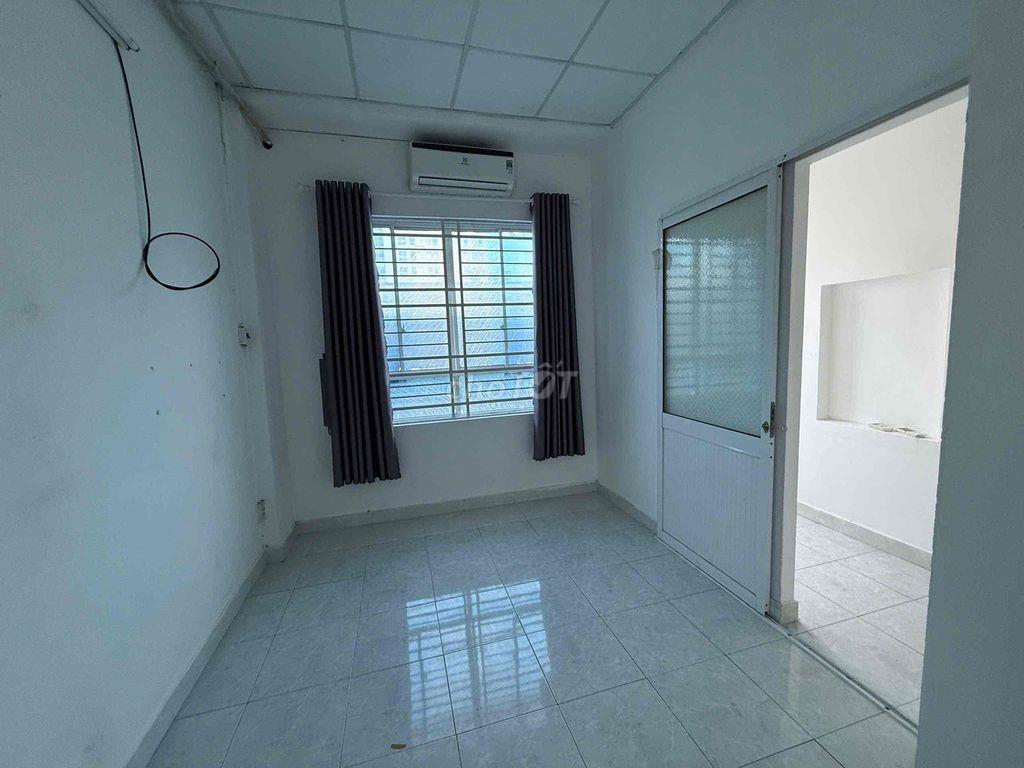 Cho thuê nhà nguyên căn hẻm 258 Trần Hưng Đạo, Q1